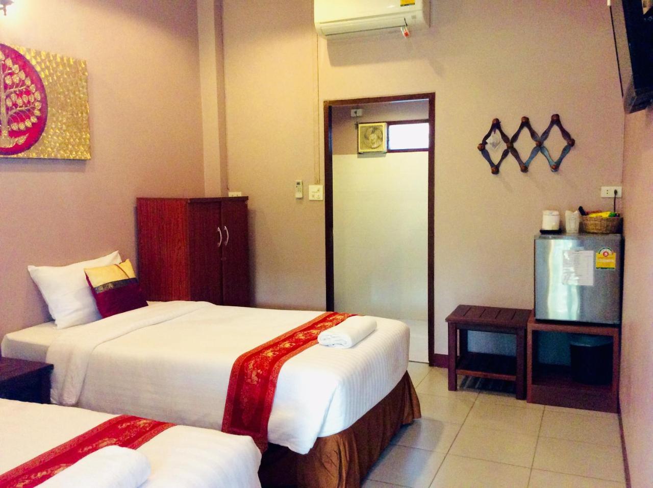 The Nine Guest House Kanchanaburi Exterior foto